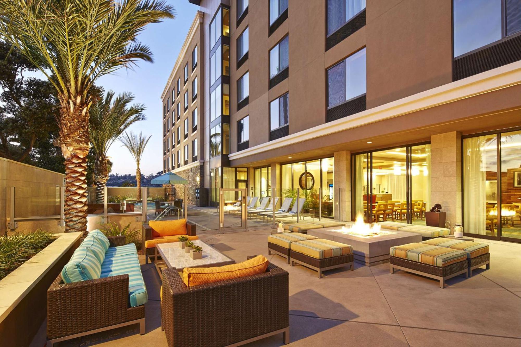 Hampton Inn San Diego Mission Valley Exteriör bild